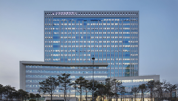 이 대통령, 이화영 재판 검사 집단 퇴정에 감찰 지시.. 사법개입 논란 확산