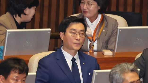 여성 인권 외치던 장경태, 결국 ‘성추행 의혹’.. 민주당 권력형 성비위 또 논란