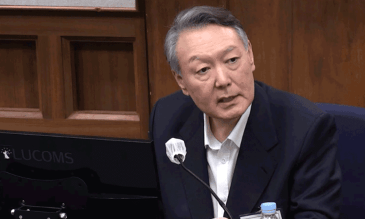 특검, 윤석열 전 대통령에 사형 구형.. 계엄 권한·탄핵 절차 논란 증폭